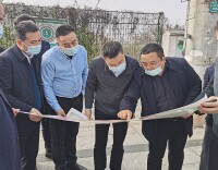 邓伟谋调研城区路网建设