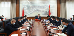 娄星区紧急调度疫情防控工作