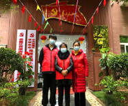 岳麓区祖孙三代齐心抗疫