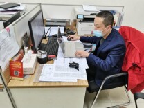 怀化农商银行：戴上口罩跑赢金融服务“接力赛”