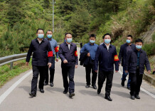 李彦文刘志刚率队巡林督导森林防火工作