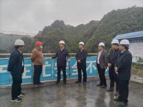 毛家深入乌巢河水库和龙塘河水库开展巡河工作