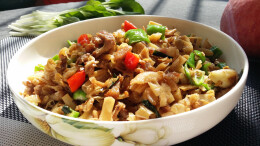 《最美家乡美食推荐官》征文⑪‖话说“白辣椒炒鸡杂”