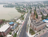 湖南日报头版·图片新闻丨后湖路畅