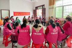 泸溪县开展“守住幸福 与爱‘童’行”基层妇联执委座谈会