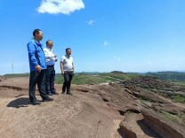 毛家深入两林乡、腊尔山镇、吉信镇调研