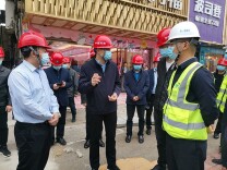 邓伟谋督察人防工程及居民住房安全工作