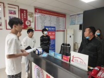 长沙民政职院学生承担社会责任 研发污水处理设备