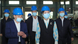 张迎春来娄调研：让产业旺起来农村靓起来