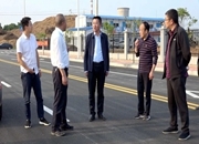 黄力督查县产业开发区项目建设推进情况