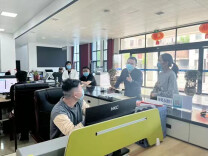 杉山镇：“一把手”走流程 换位体验优服务