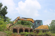 岳阳经开区：集中整治“活人墓” 破除陋习树新风