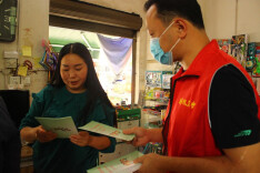 泸溪县解放岩乡开展“大手牵小手，用心护成长”文明实践活动