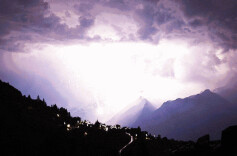 三夏时节雷电频发，专家：急需提高农民的防雷意识和防御能力