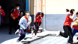 泸溪武溪二小：开展地震应急疏散演练暨防溺水安全教育