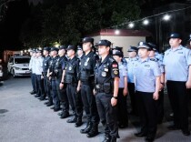 千警齐发 警灯亮城 岳阳安全感再升级