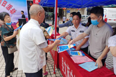 双牌县文化旅游广电体育局、县文化市场综合执法大队开展“安全生产月”暨“扫黄打非”宣传活动