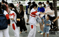 “AI一键生成”的高考志愿，靠谱吗？