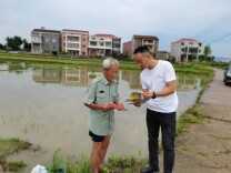 开展田长制宣传 打赢耕地红线保卫战