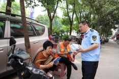 守护“舌尖上”的安全！岳阳经开公安开展食品安全主题宣传活动