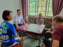 邓伟谋到小冲村调研指导乡村振兴、开展“七一”前慰问活动