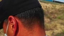 高温下守护平安，57岁民警的红耳朵太让人心疼