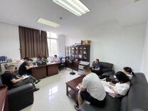 岳阳经开区工委宣传部全面贯彻落实市区半年度经济形势分析会议精神