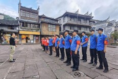 5A创建在行动丨凤凰：打造安全景区 助力5A创建 “蓝制服”与“红马甲”成为一道靓丽风景线