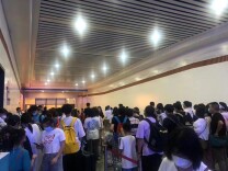 “最优营商环境”助力“最美高铁” 凤凰古城站单日接送万名游客