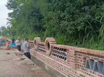 杉山镇：整治路域环境 扮靓乡村公路