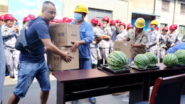 泸溪县总工会夏日送清凉