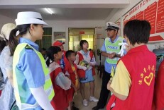 涟源开展交通安全宣讲公益活动