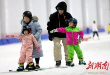 40度高温也化不了的雪 长沙避暑首选当然是“冰雪世界”