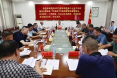 刘杰调度排查防范化解重大风险、扫黑除恶、反诈打跨工作