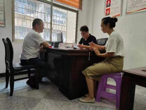 倾听民声解民忧