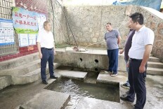 刘杰到六亩塘街道和气象局调研指导抗旱工作