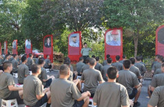 天心区人武部役前教育为“准新兵”上好“三堂课”