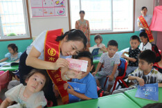 南县农商银行：聚焦“一老一少”传递金融温度