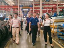 湖南异地商会联合会陪同荆州市工商联考察团 走访调研会员单位