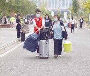 以心迎新 一见倾“新” 3500名新生相约湖南劳动人事职业学院