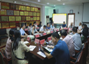 张爱国调研我县合唱教育发展情况