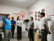 “爱心餐盒”送上门 蓝骑士党员先锋队为民生服务持续“升温”