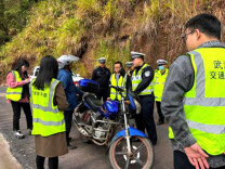 安全生产丨泸溪县武溪镇开展农村道路交通整治行动