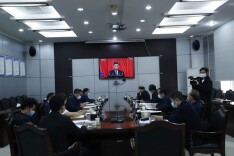 图集丨凤凰县干部群众积极收听收看党的二十大开幕会