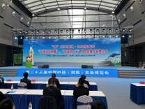 标准化提升竞争力 大通湖大闸蟹畅销海内外