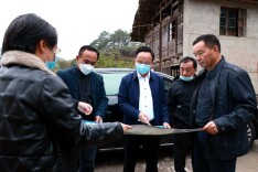 田刚调研指导万佛山镇重点项目建设 走访慰问结对帮扶联系户