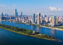 理论学习丨牢牢把握“坚持深化改革开放”重大原则 奋力谱写打造内陆地区改革开放高地新篇章