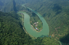 农夫山泉落户桑植，凭啥？