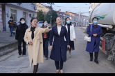区妇联开展“美丽庭院”创建学习观摩活动