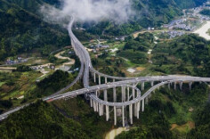 “双100%”，湖南稳投资传佳音